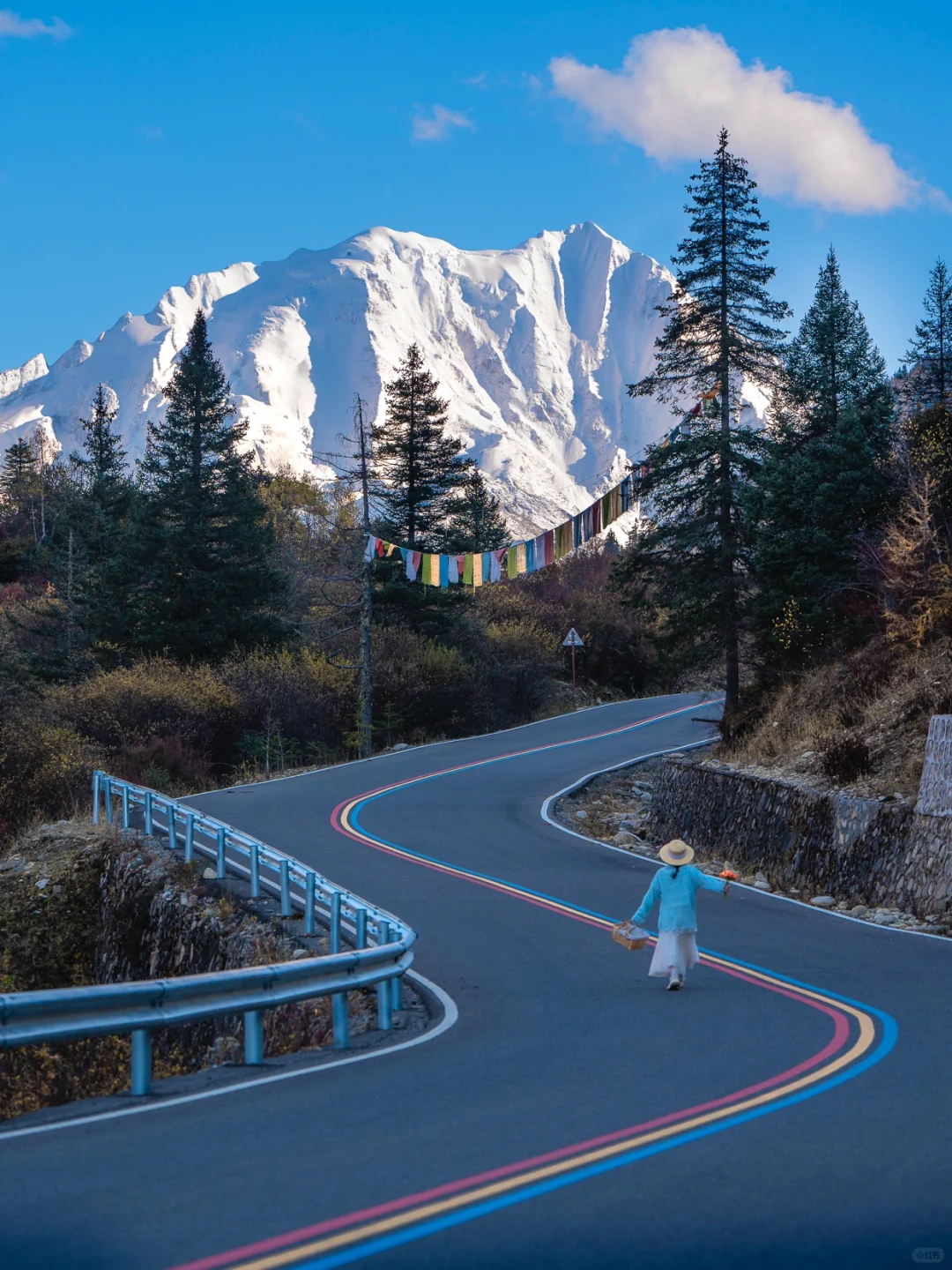 雪后的雅拉雪山已经美到 Next level.......