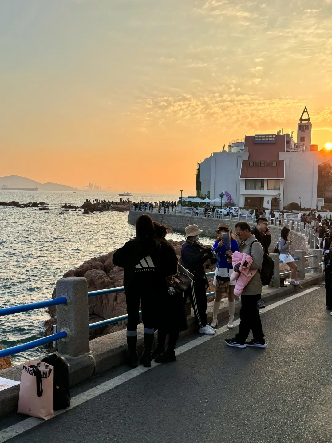 青岛避雷现状，11、12月要去旅游尽早改行…