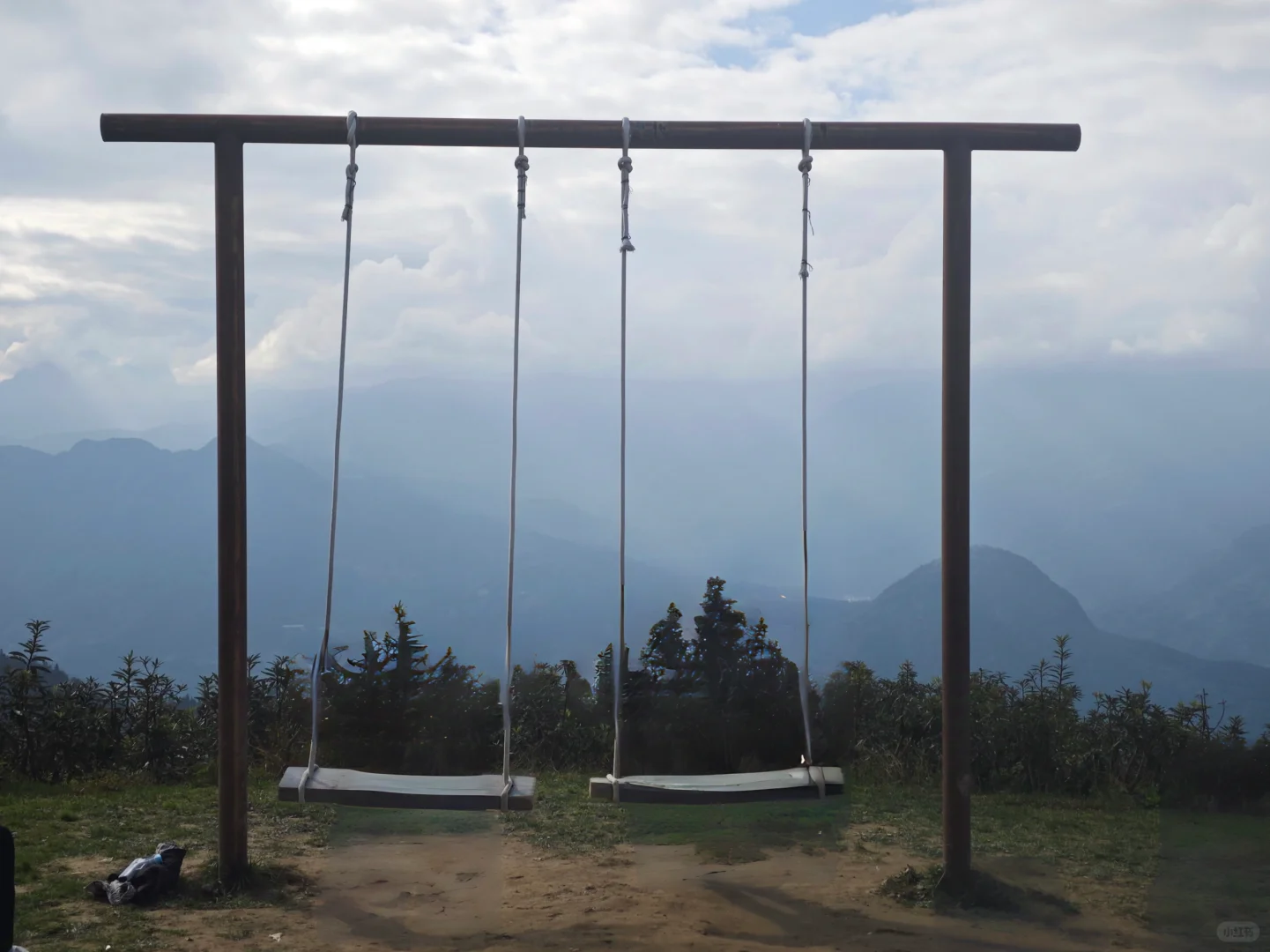 成都出发1.5h，邂逅绝美云端山顶，无滤镜