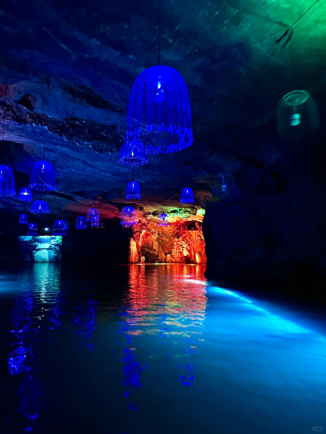 第一次在山间里坐真人QQ飞车太刺激了‼️