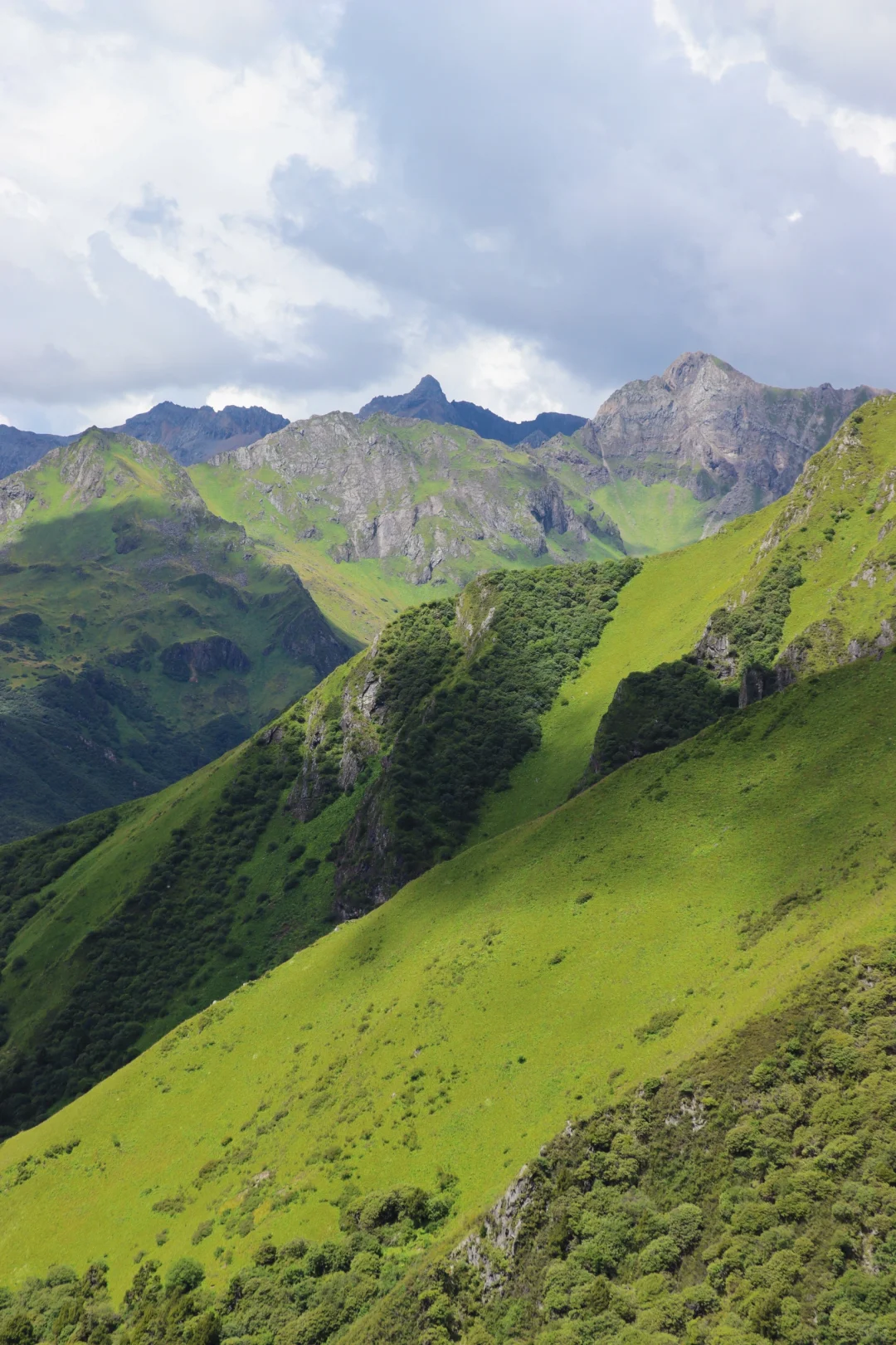 阿坝|📷我在阿尔沟徒步拍人生大片🤳