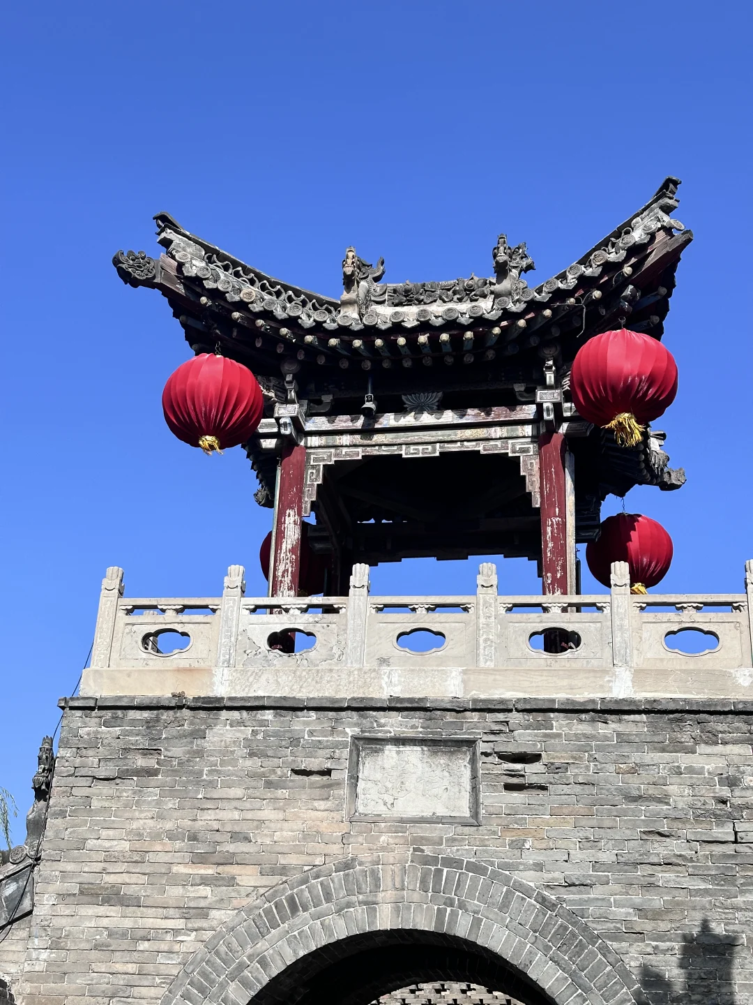 太原周边冬日必打卡:王家大院、石膏山、红崖