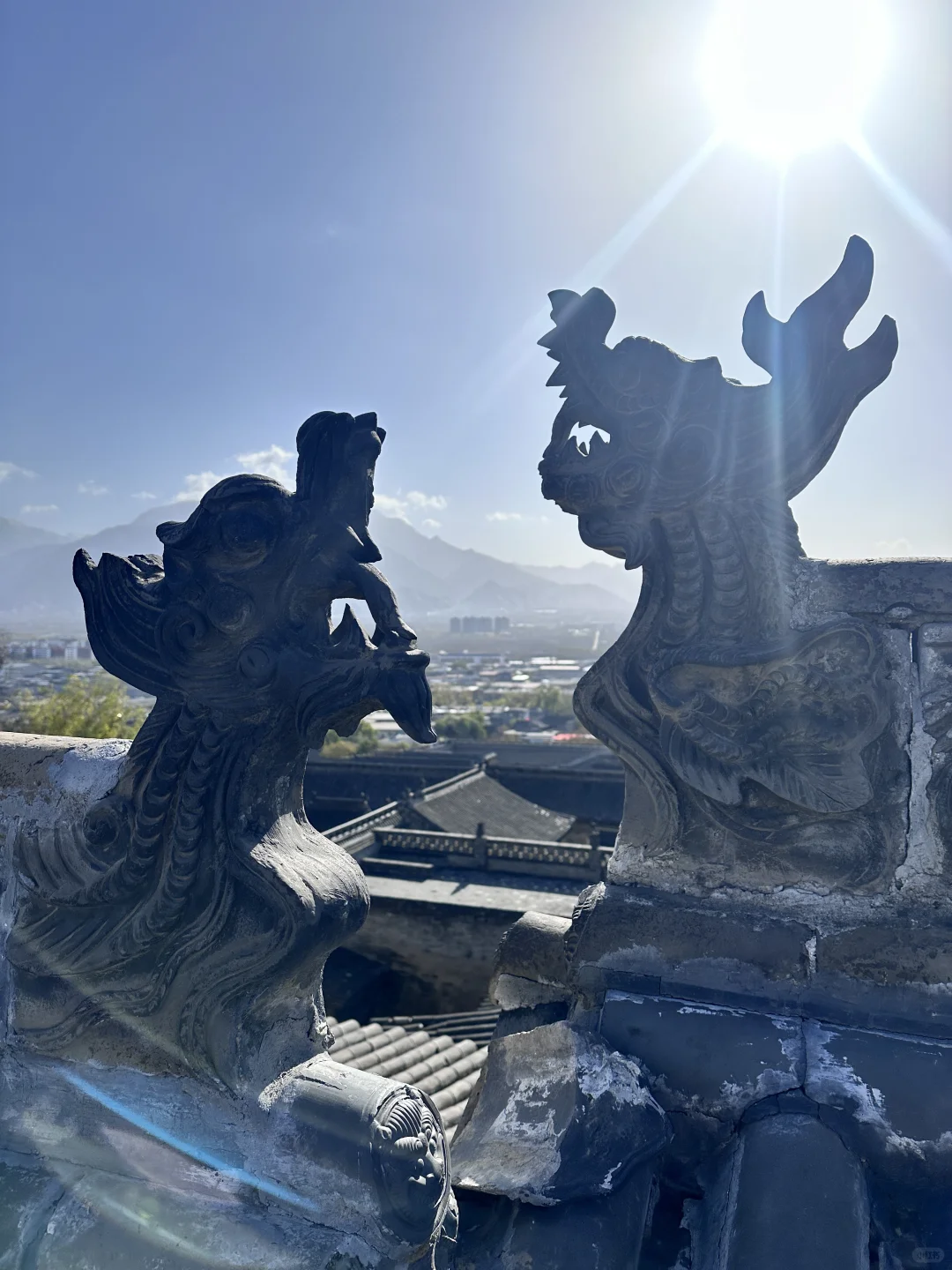 太原周边冬日必打卡:王家大院、石膏山、红崖