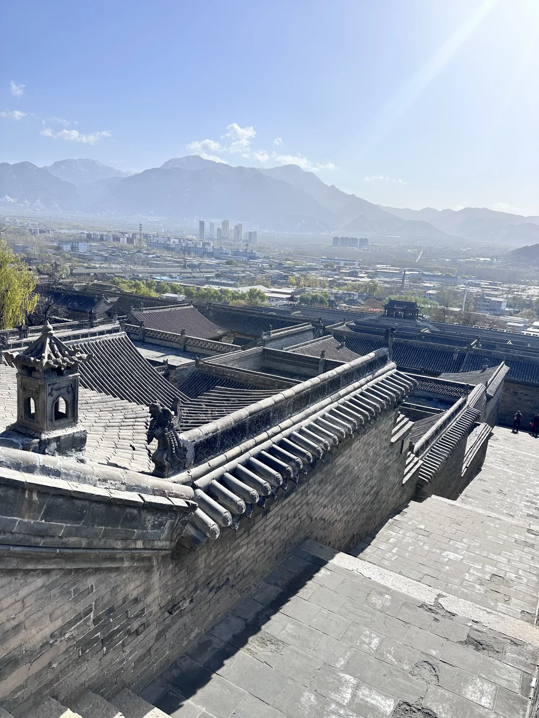 太原周边冬日必打卡:王家大院、石膏山、红崖