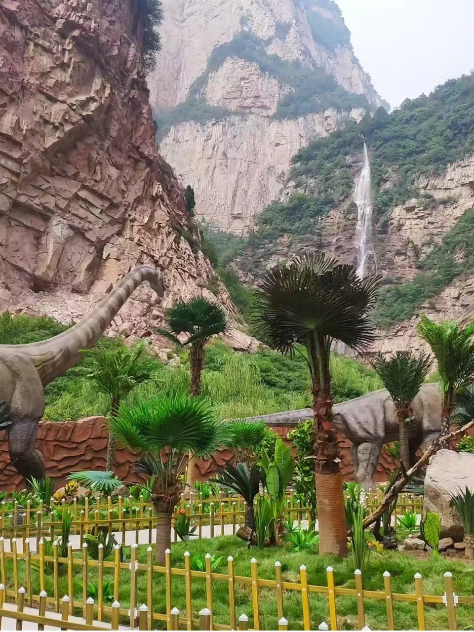 太原周边冬日必打卡:王家大院、石膏山、红崖