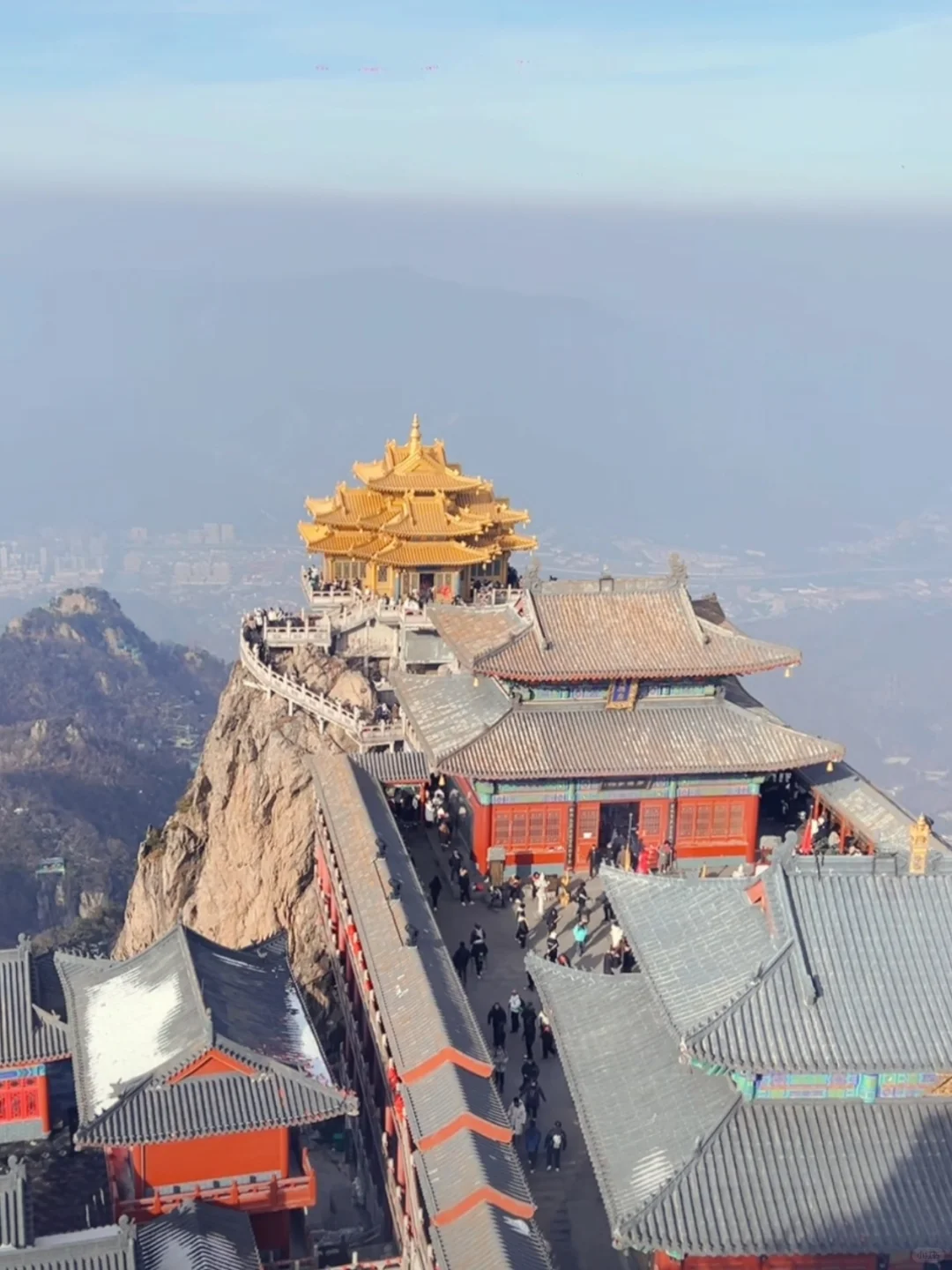 12.18号老君山实况,爬到山顶实在无语😓