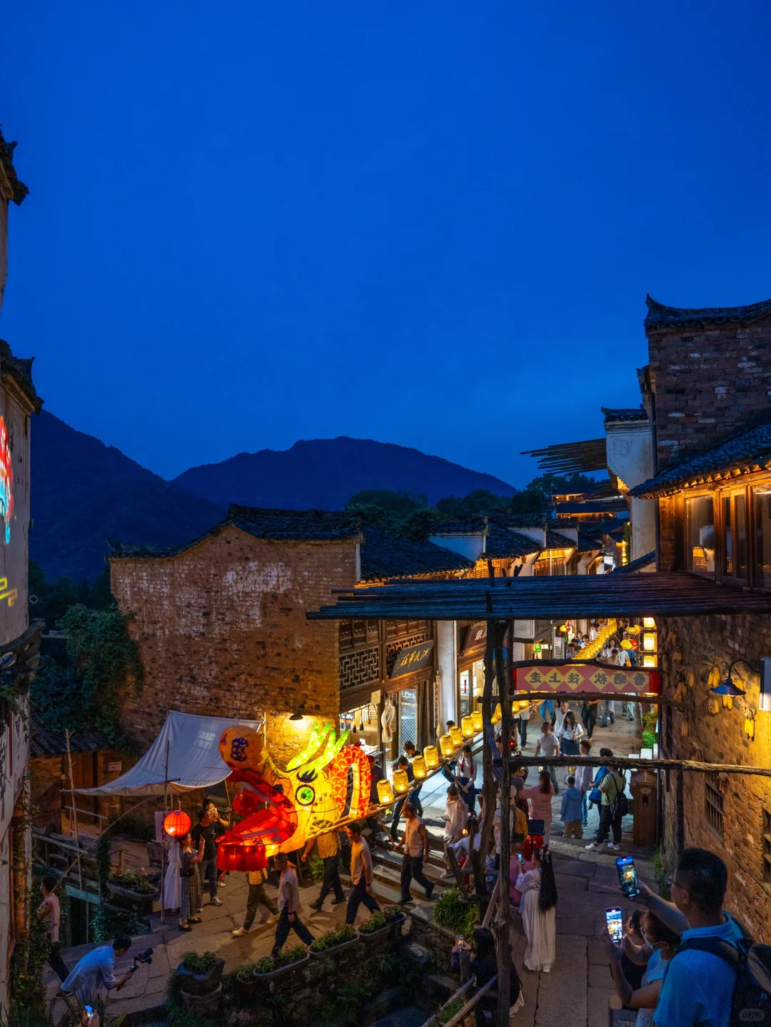 被《国家地理》评为中国最美古村，夏天有多绝