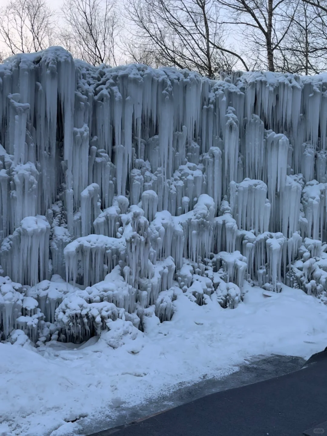 长白山蓝景温泉，雪地里的蓝调时刻