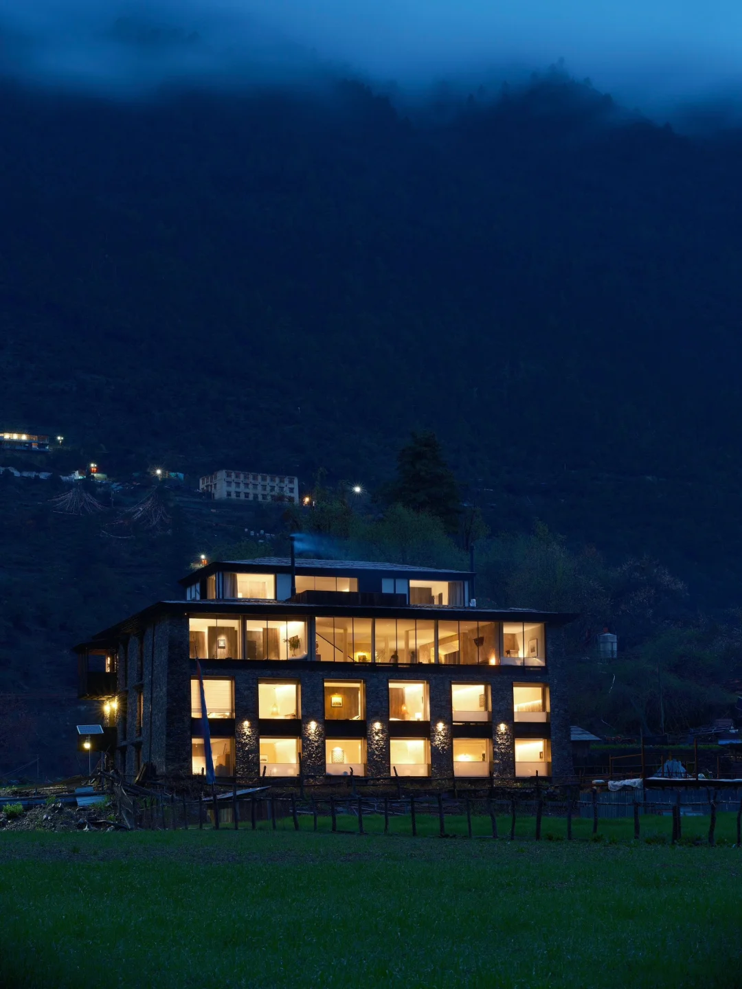 去了香格里拉,这野奢民宿后劲太大了,强推!