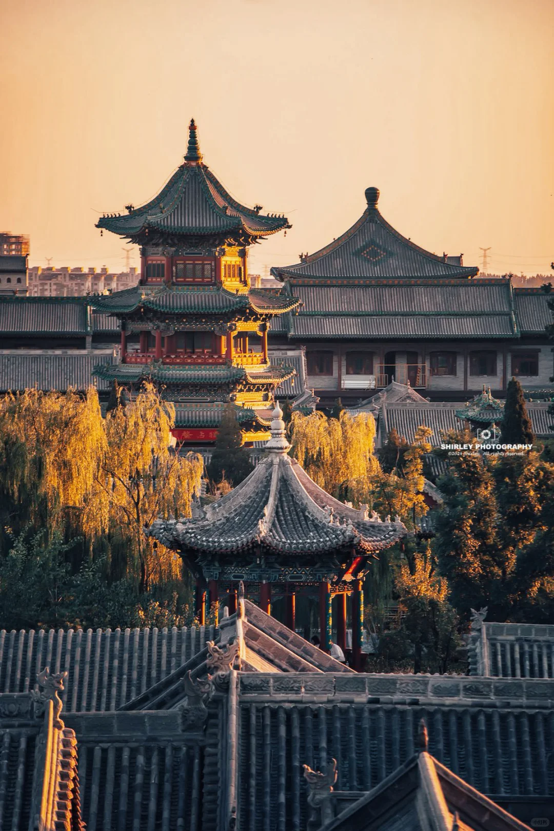 先出发再说｜日暮余晖，这座古城梦回600年前