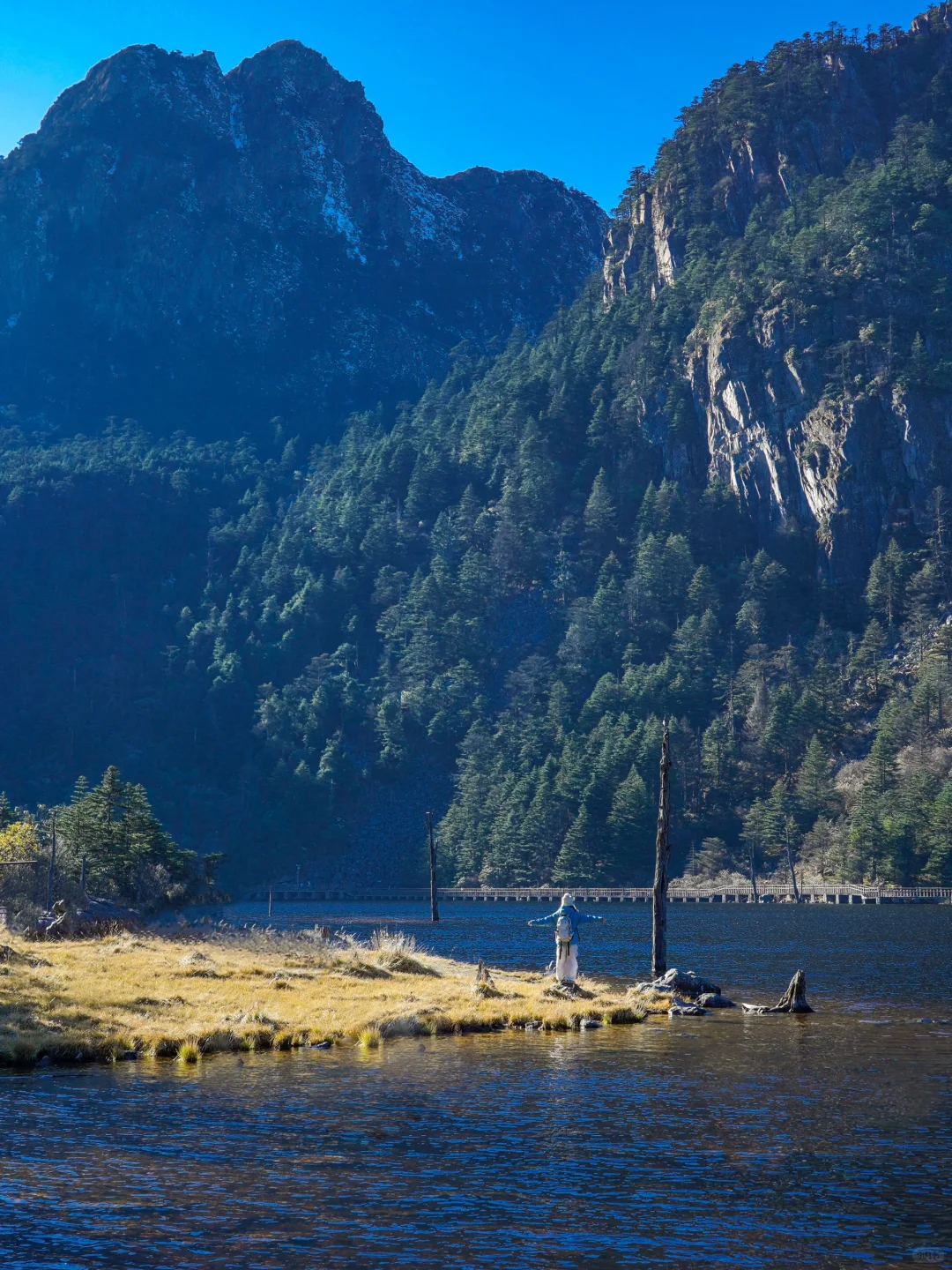 四川被严重低估的雪山小城🏔️（附攻略）