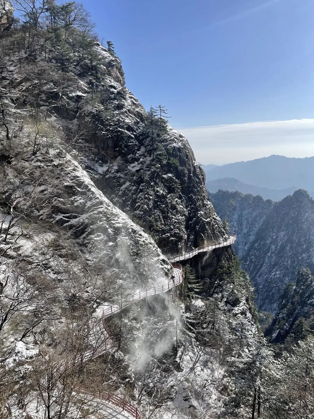 我来了！今年冬天一定要去一趟老君山！！