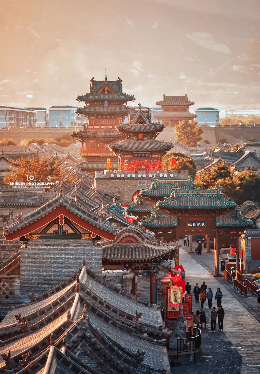 先出发再说｜日暮余晖，这座古城梦回600年前