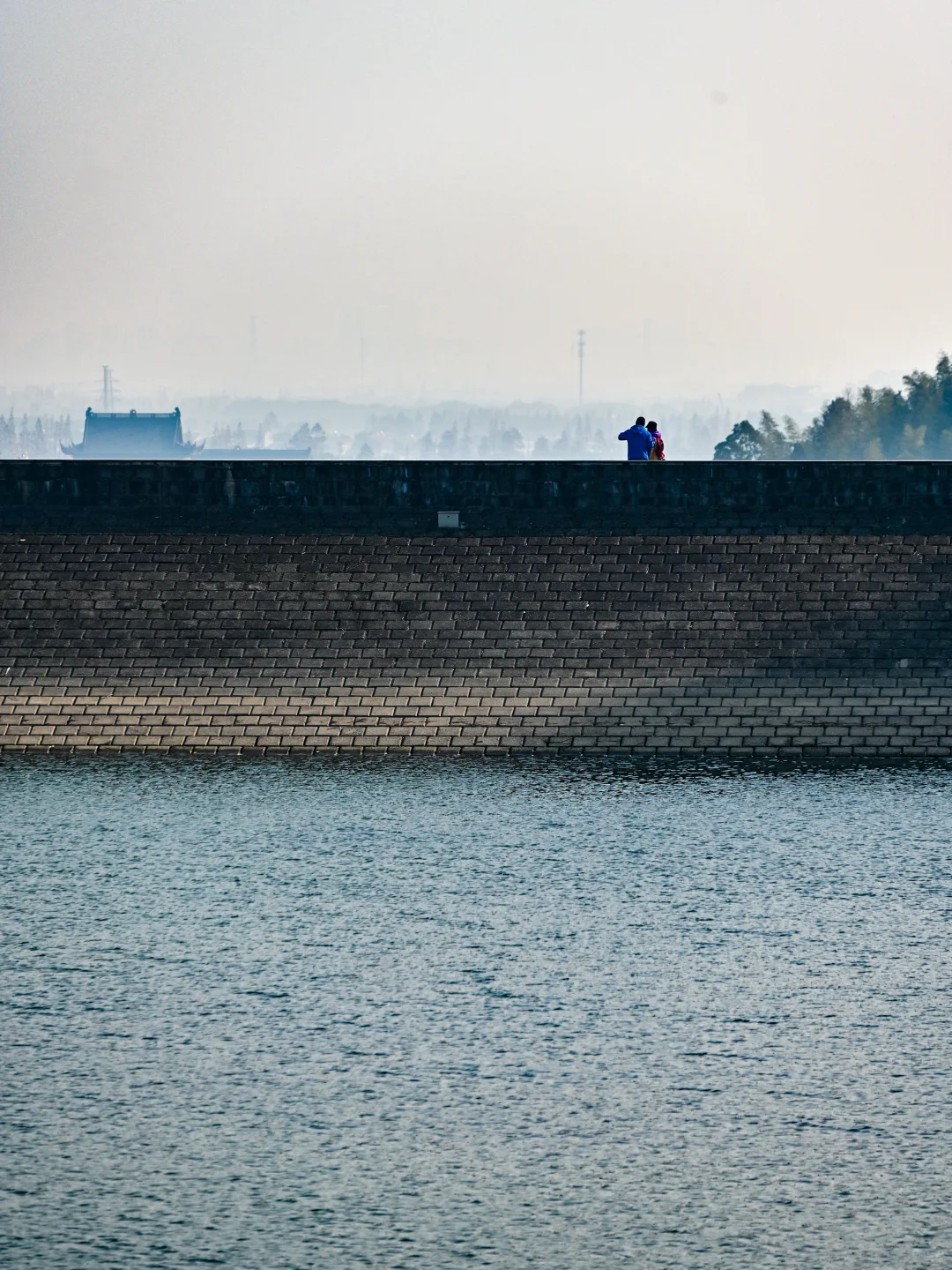 没想到！宁波0.5h藏着一条绝美山水徒步路线
