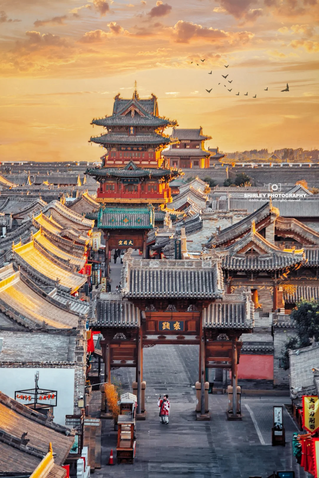 先出发再说｜日暮余晖，这座古城梦回600年前