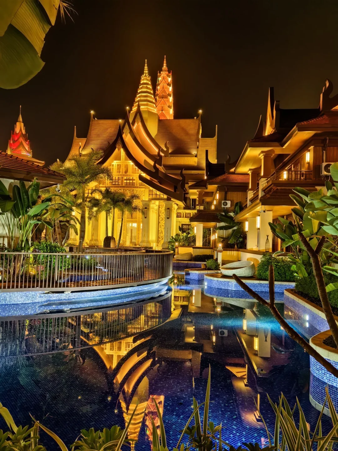 芒市！！度假酒店！！太city了！！