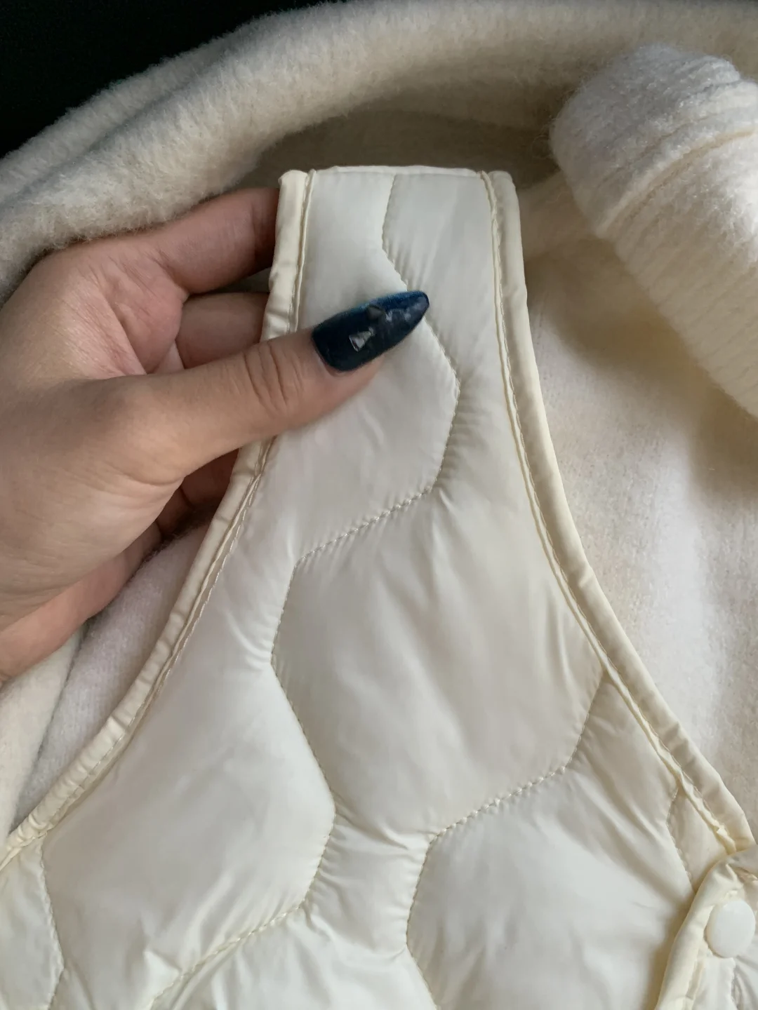 三明治穿搭❗️这加绒马甲一穿一个不吱声