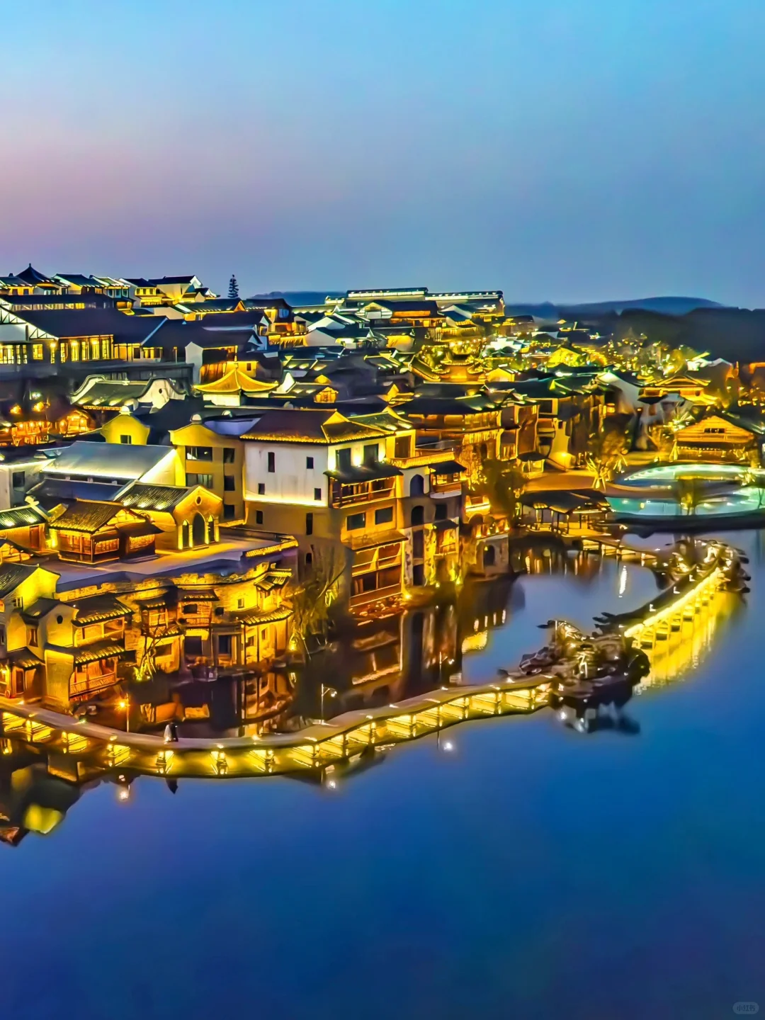 南京35分钟直达｜发朋友圈问爆了 烟花美哭