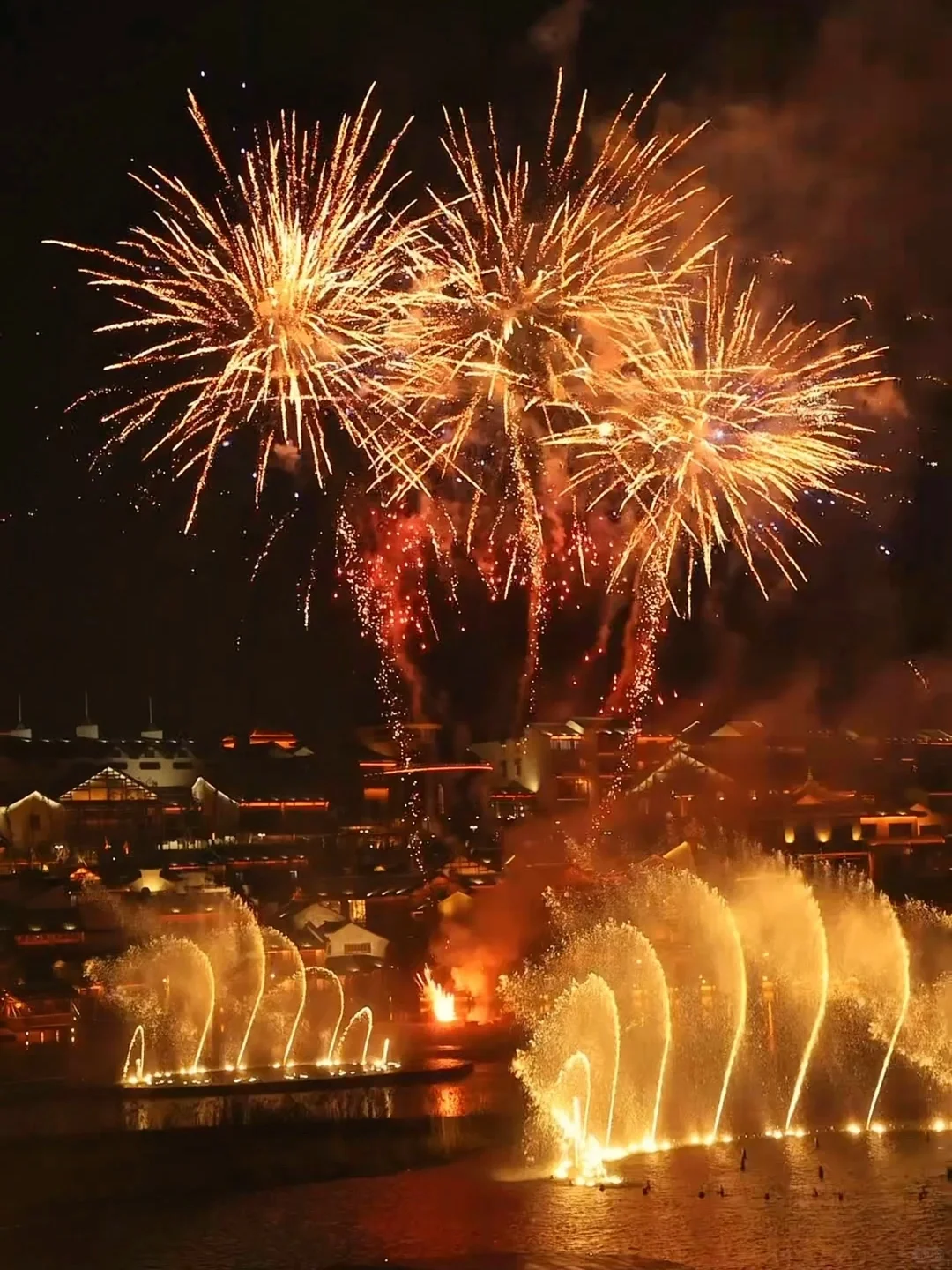 南京35分钟直达｜发朋友圈问爆了 烟花美哭