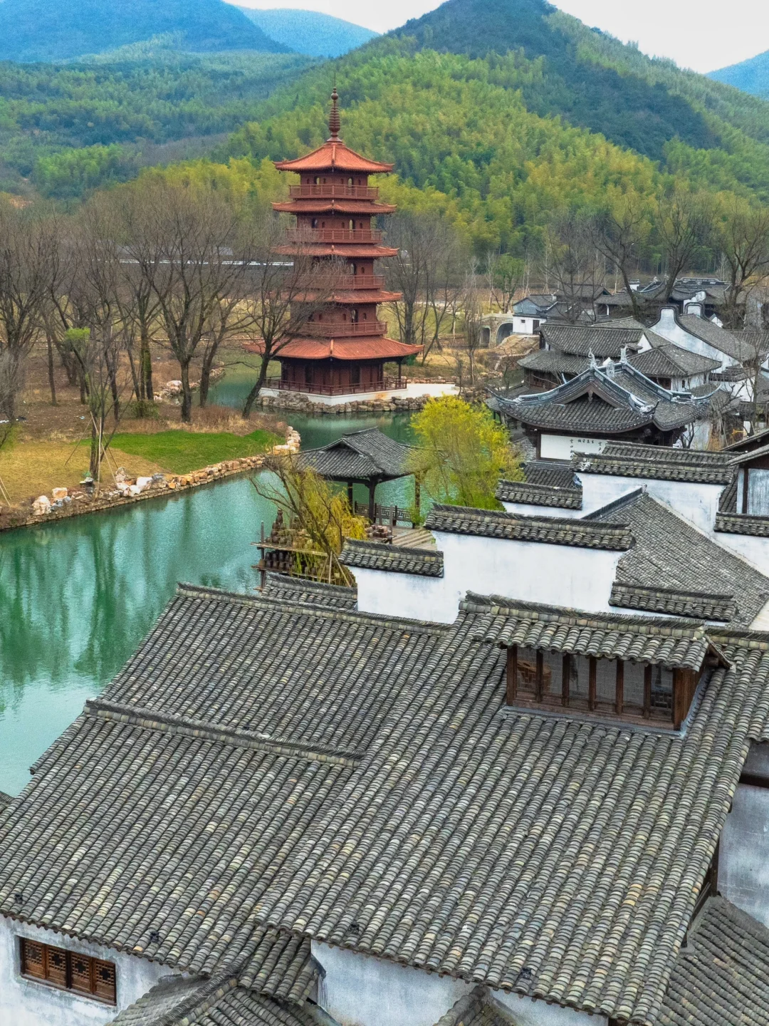 南京35分钟直达｜发朋友圈问爆了 烟花美哭