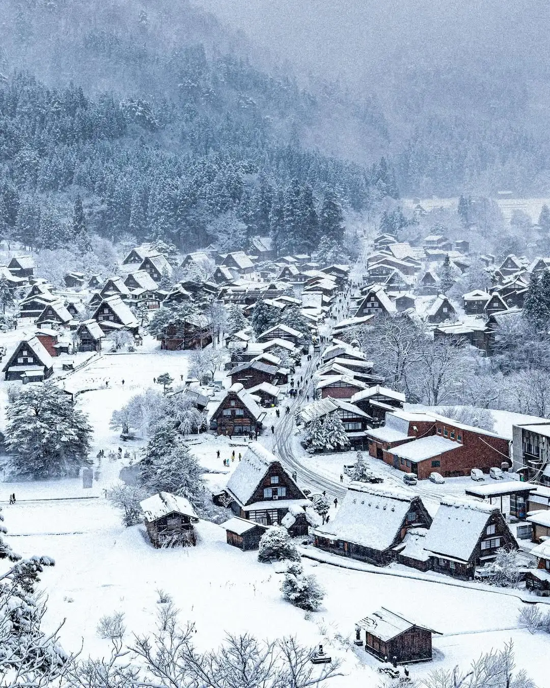 名古屋或大阪进出，白川乡金泽JR交通攻略