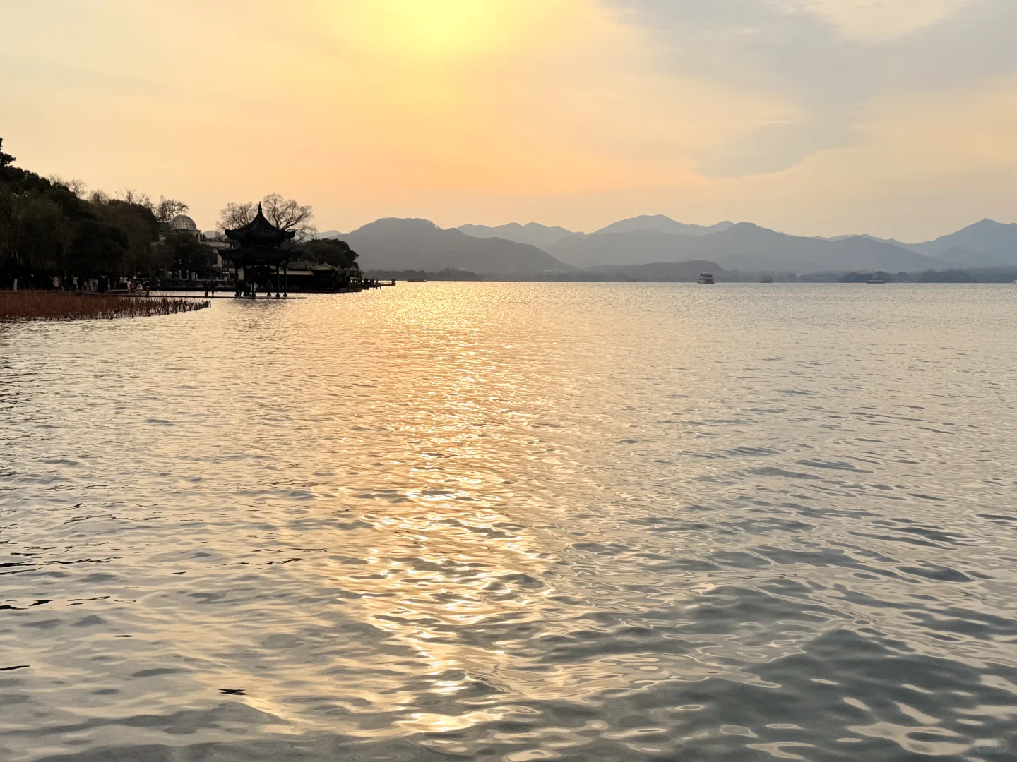 西湖夕阳