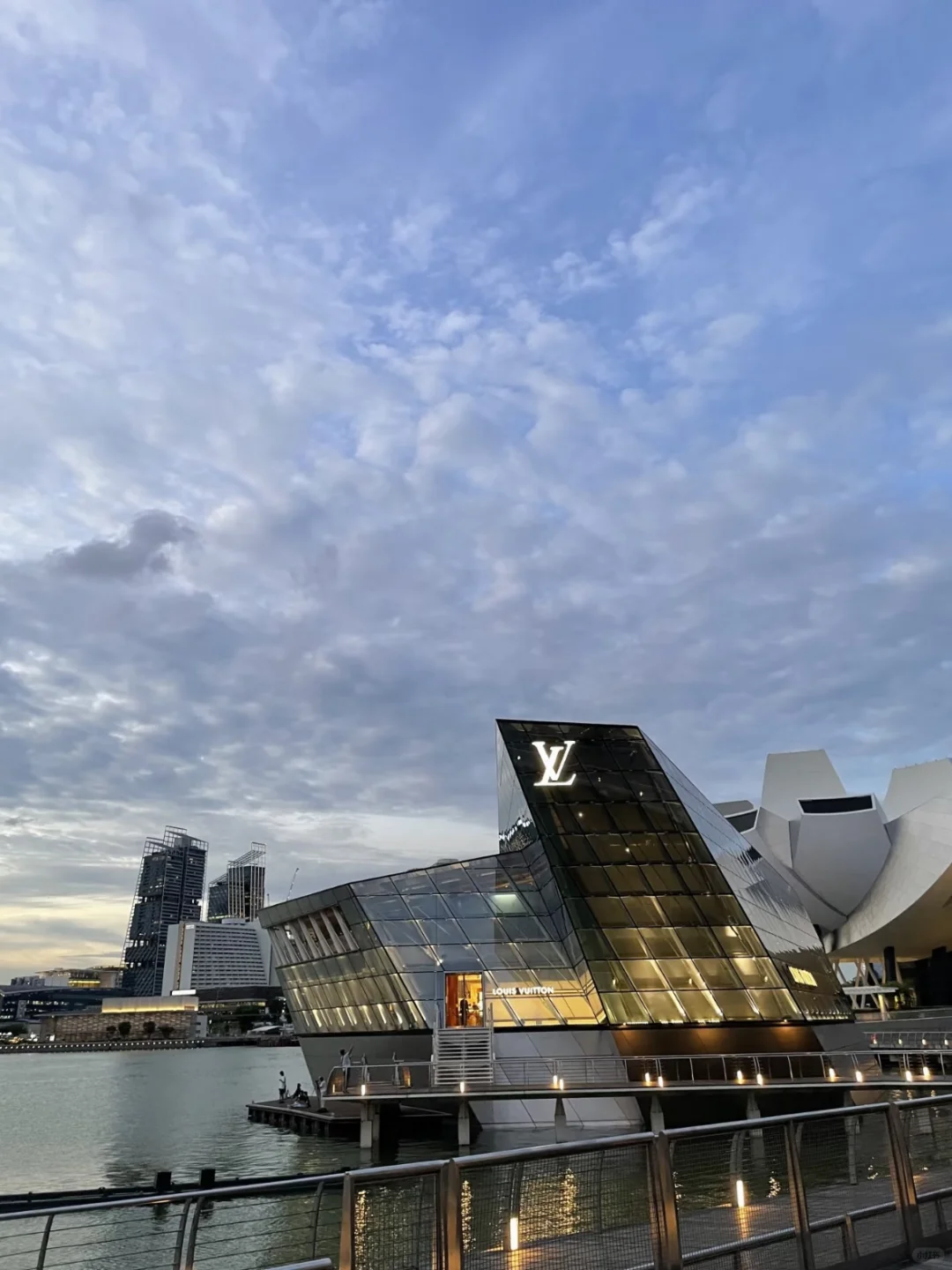 新加坡旅行攻略：必去景点与实用小贴士分享