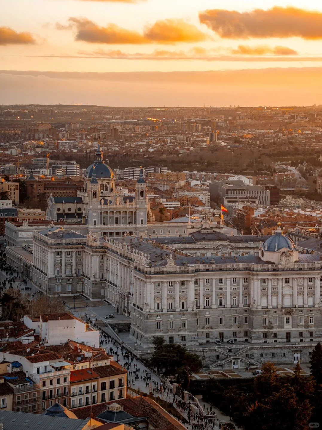 西班牙跟团游才是上上之选❗️安全系数高