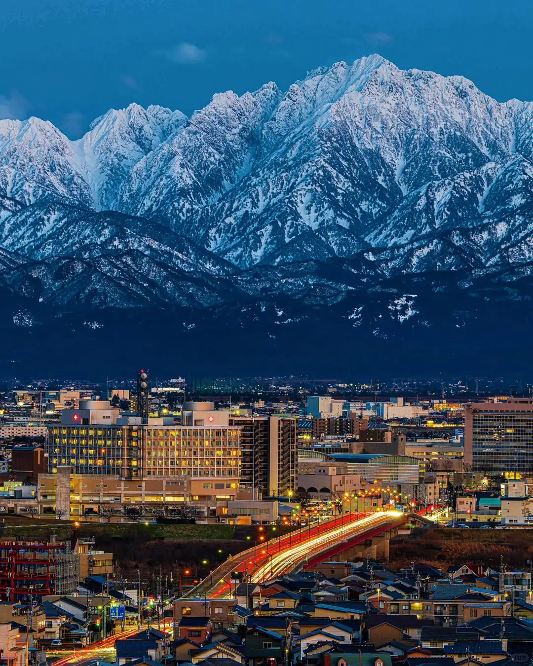 名古屋或大阪进出，白川乡金泽JR交通攻略