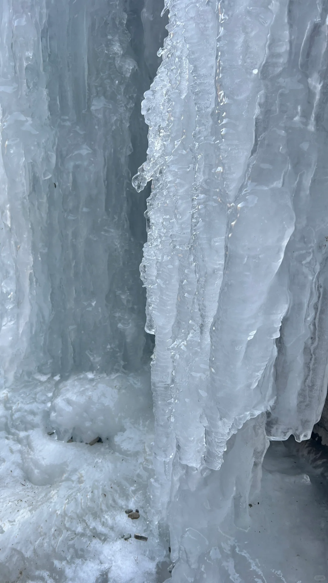 冰瀑‼️绝对是寒冷季节里的浪漫🌈
