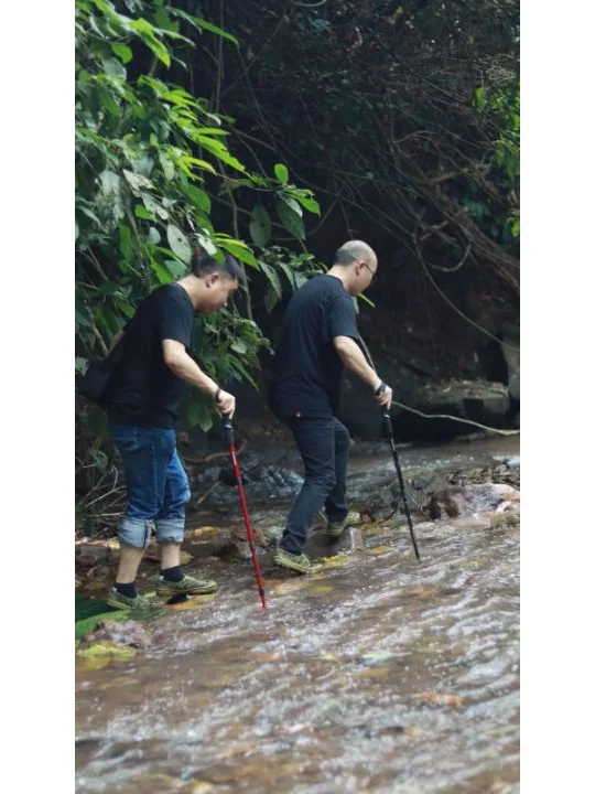 带爸妈来基诺山徒步吧！家庭乐游新选择