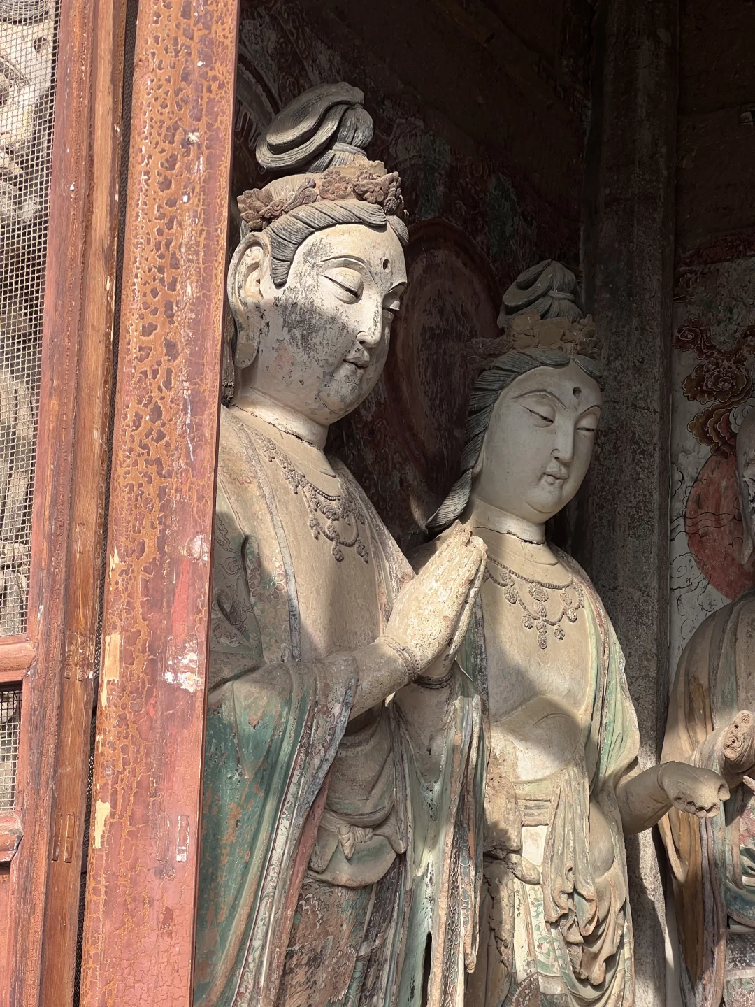 淡季出游｜0元看麦积山石窟真的太值了！