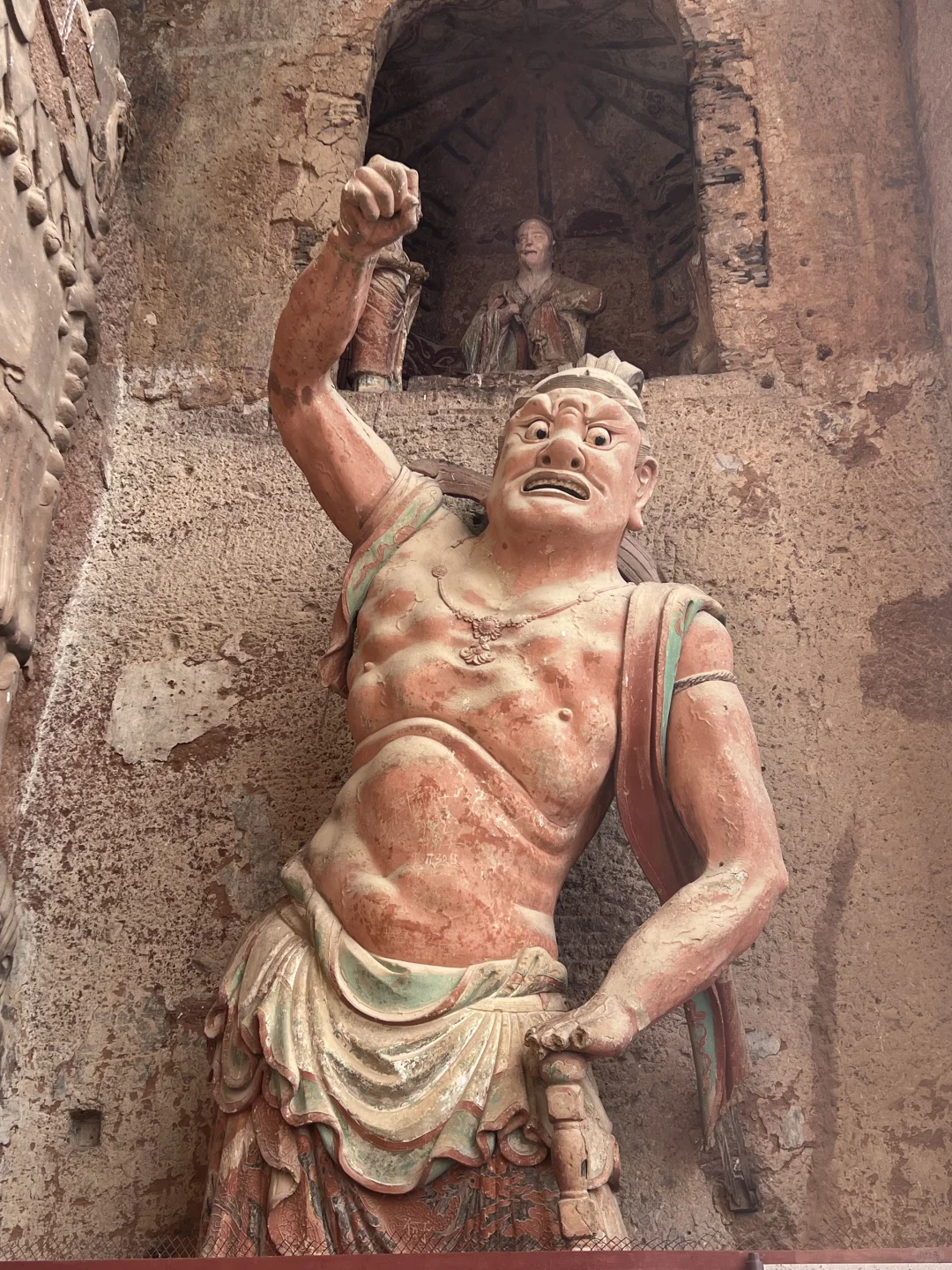 淡季出游｜0元看麦积山石窟真的太值了！