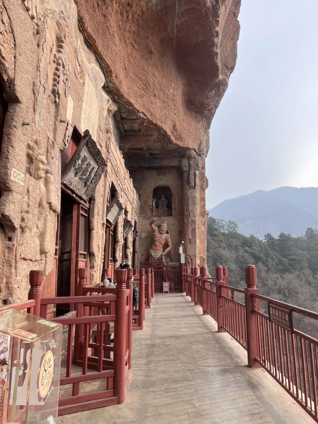 淡季出游｜0元看麦积山石窟真的太值了！