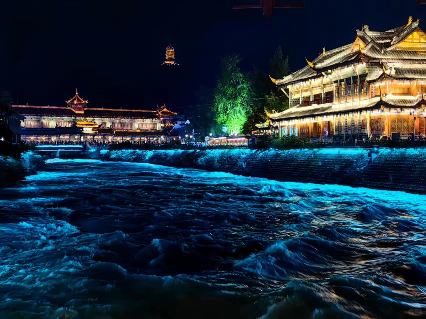 春节寒假‼️一天搞定熊猫谷➕都江堰➕蓝眼泪