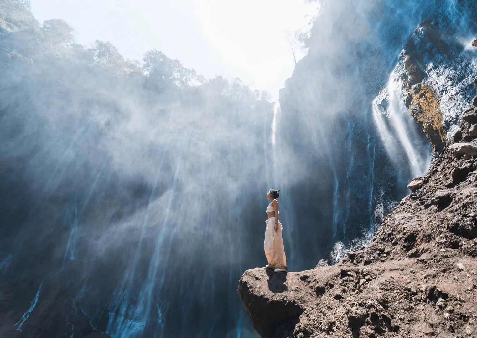 找不到人一起旅游(𖦹.𖦹)