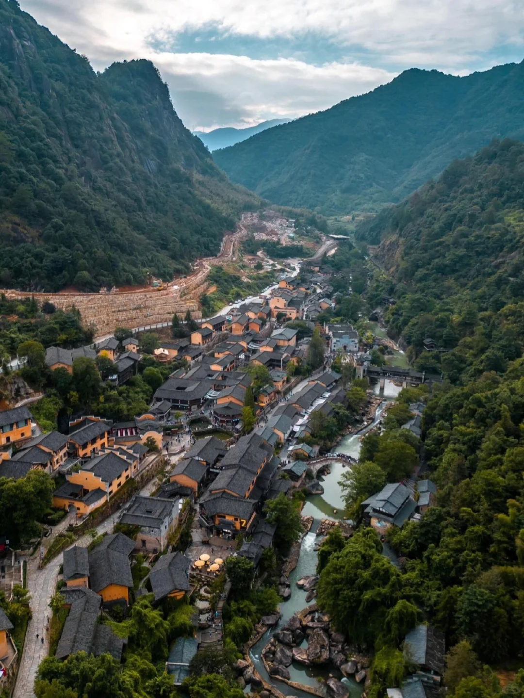 总要去一趟上饶吧，看看悬崖上的仙侠世界