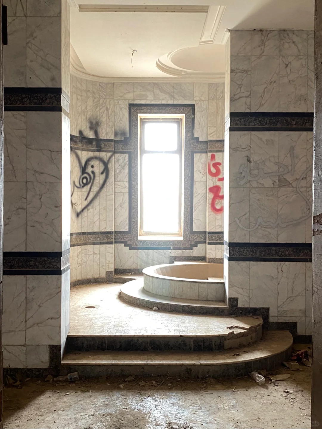 萨达姆在巴比伦的行宫欣赏