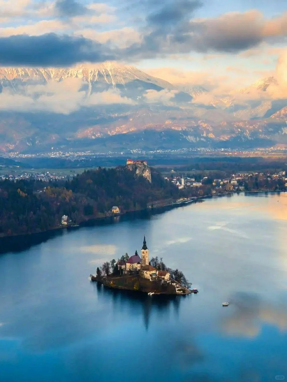 被《孤独星球》评为欧洲No.1的旅游目的地！