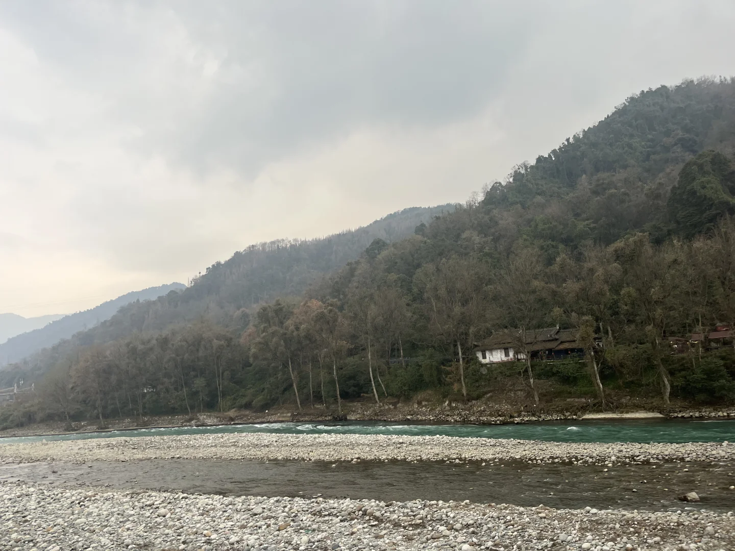 带娃打卡了都江堰