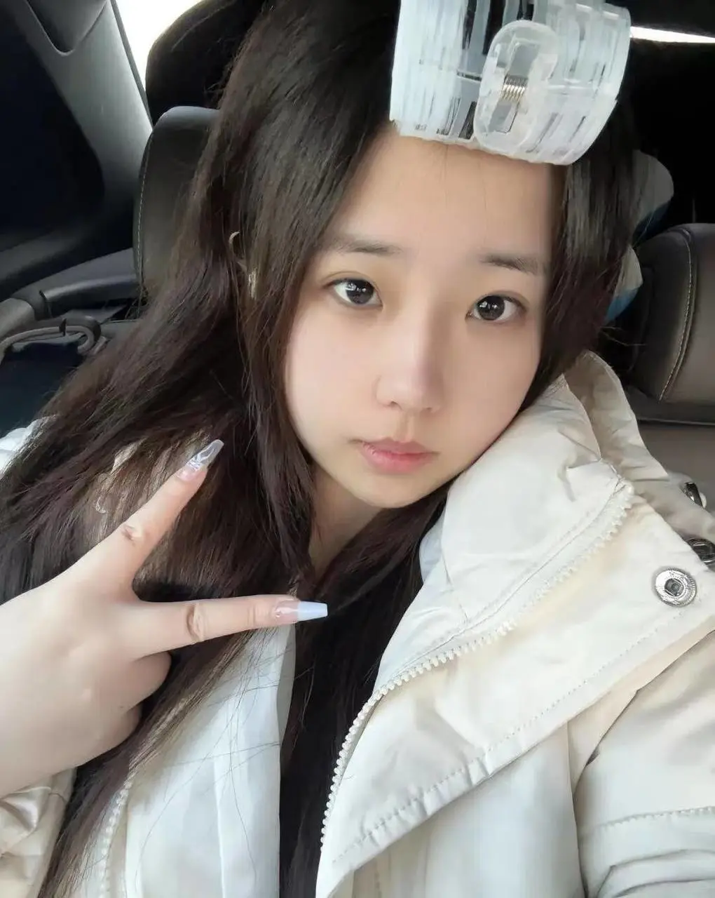 江苏无锡女大学生赴约泰国旅游失踪求扩散