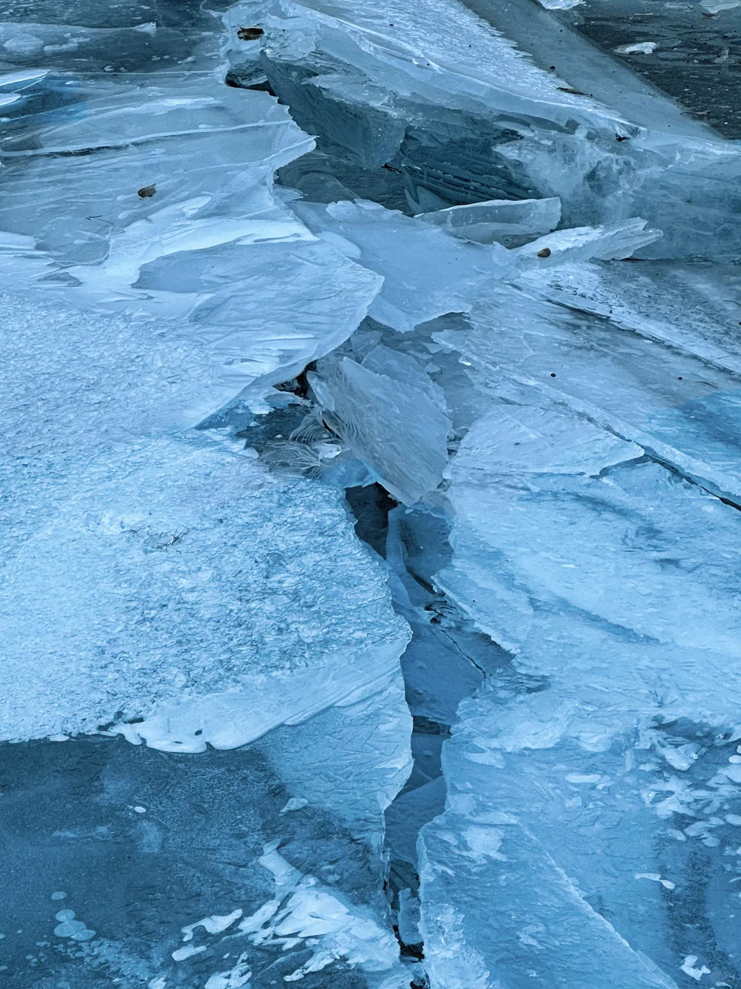 太原有自己的赛里木湖💎蓝冰钻石海