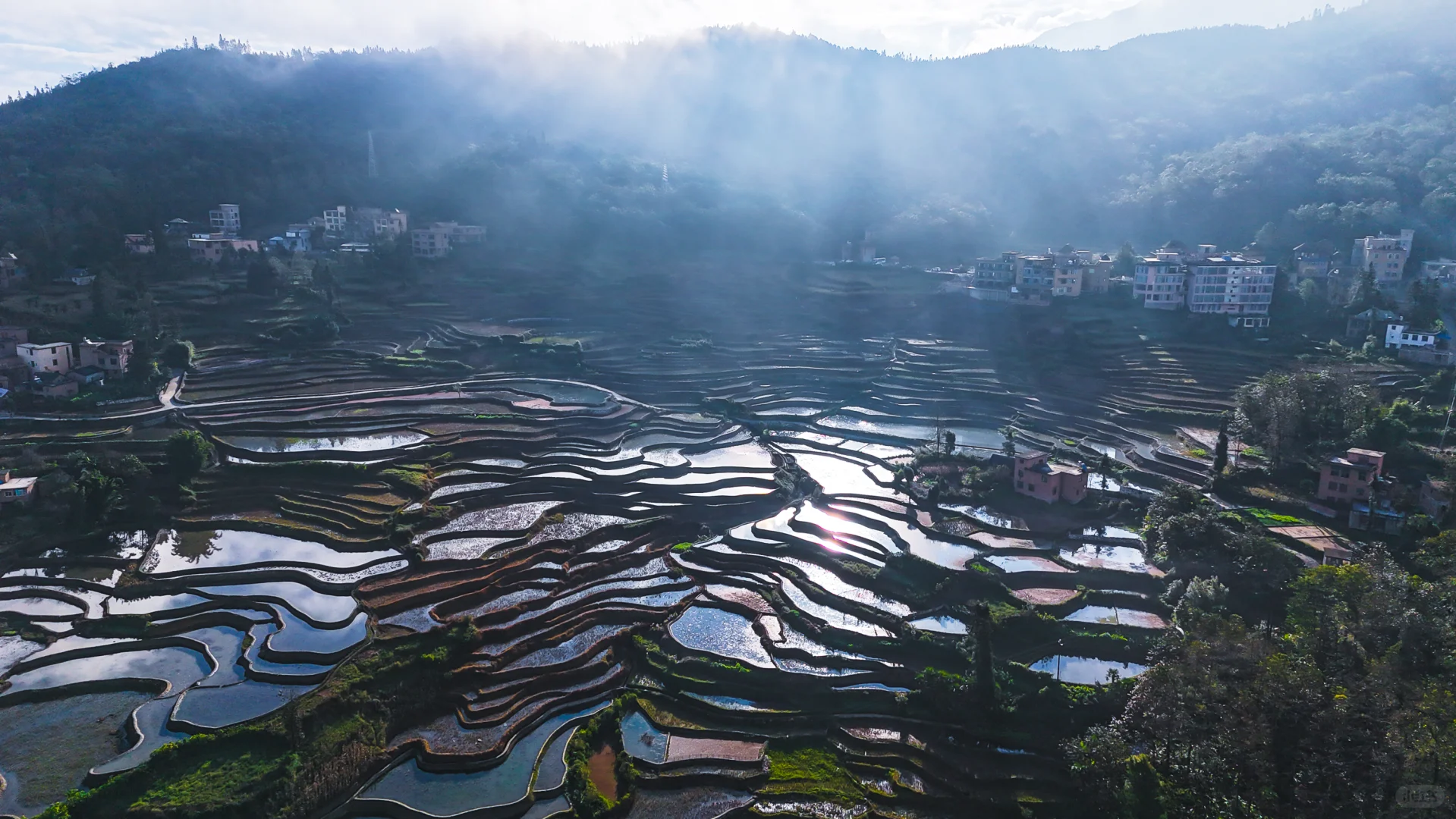 元阳梯田怎么玩,如何住在这里说清楚讲明白