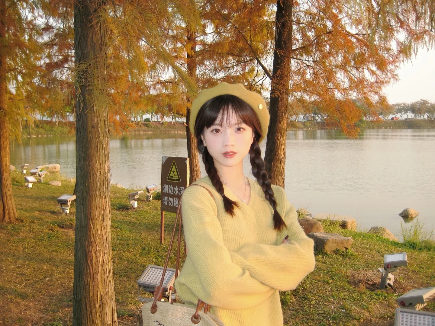 肇庆的这棵歪脖子树竟然没人！🌲