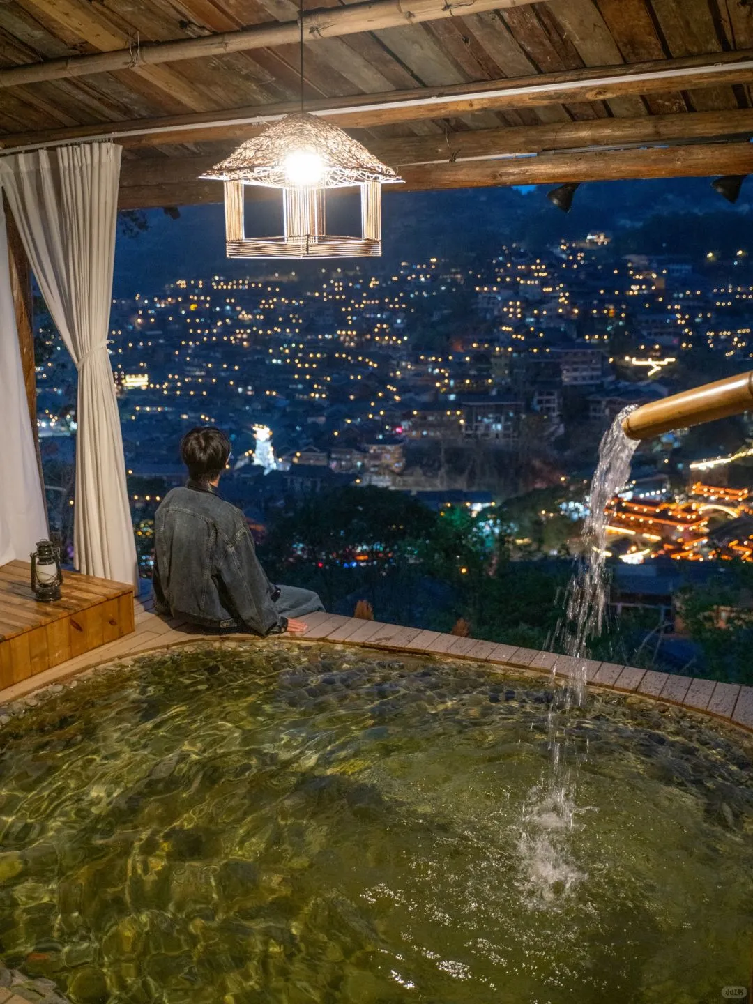 老公选的贵州酒店,后劲太大,太震撼了!!