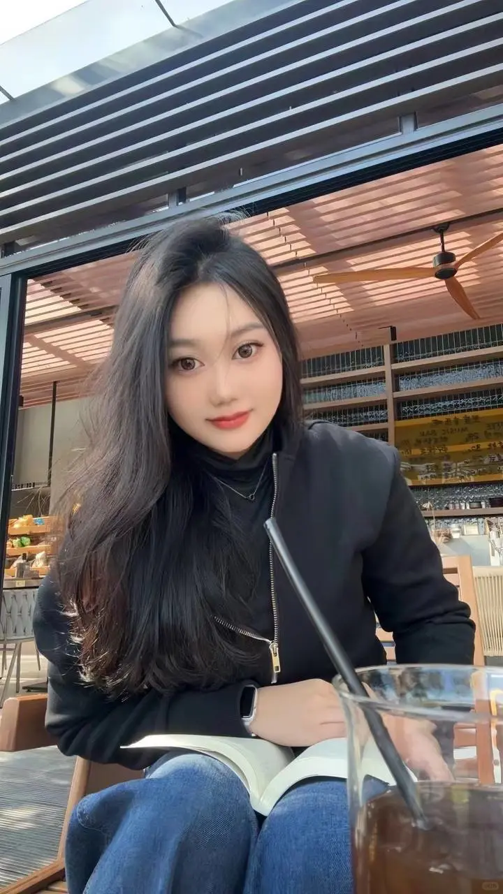 江苏无锡女大学生赴约泰国旅游失踪求扩散