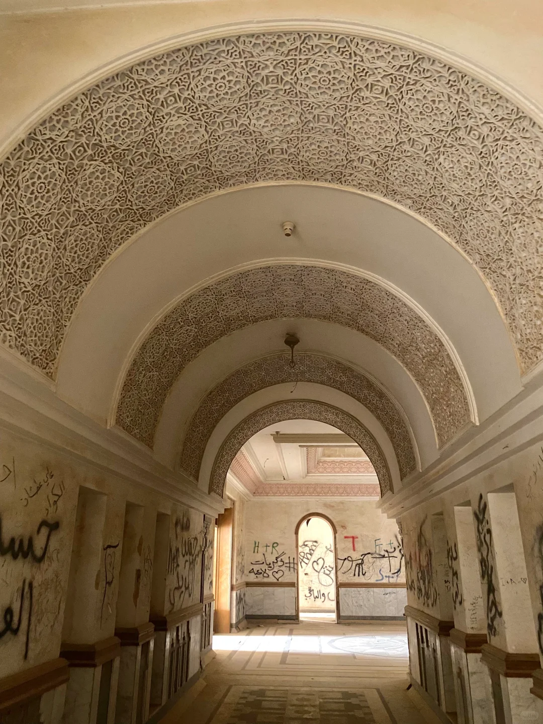 萨达姆在巴比伦的行宫欣赏