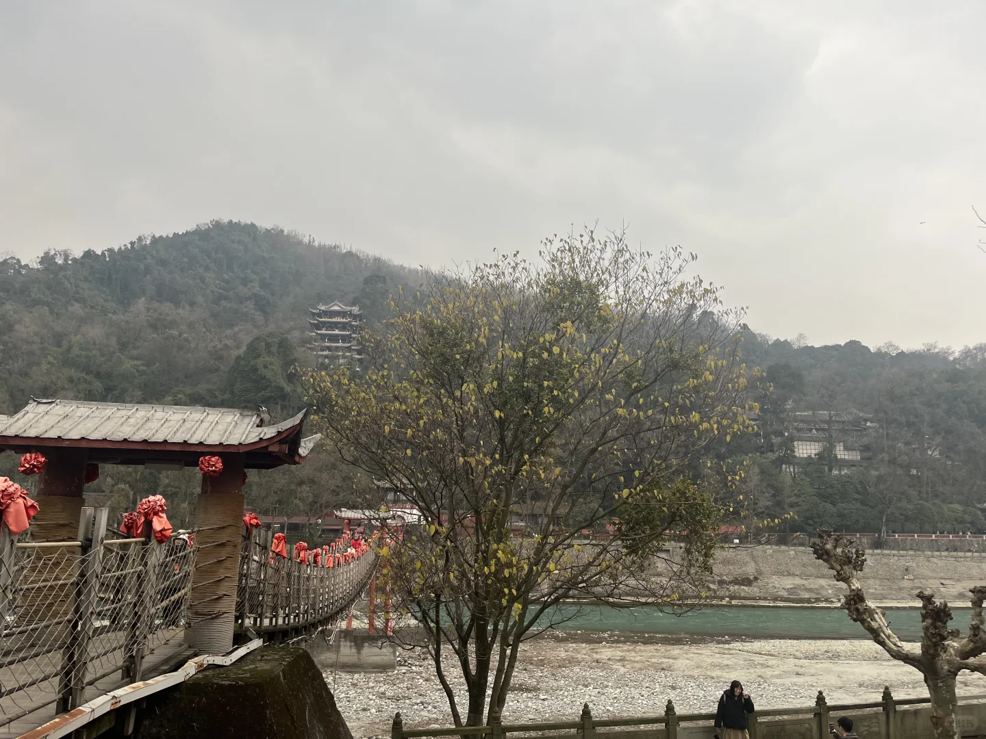 带娃打卡了都江堰