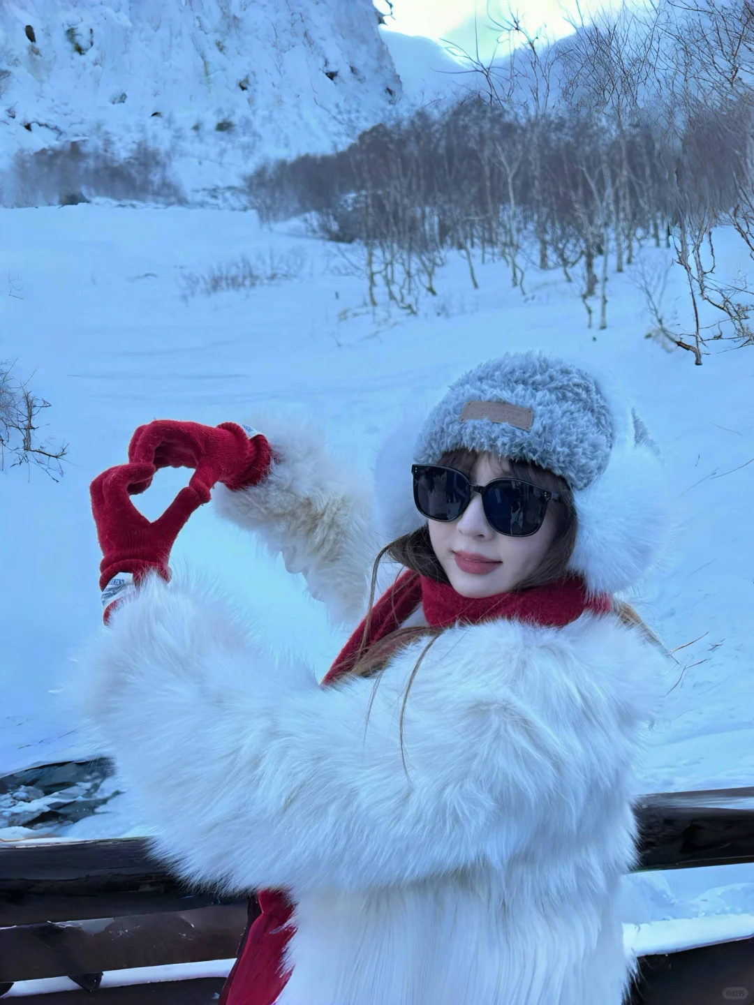 “她的眼睛像柏林的一场雾”