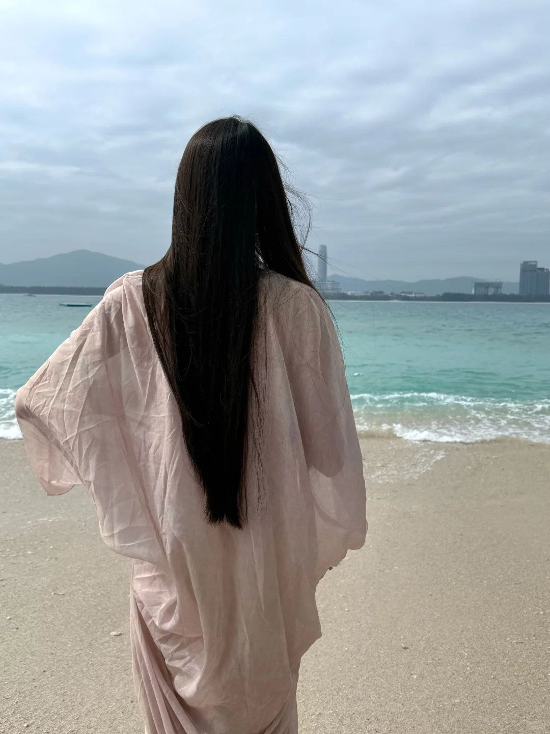 两个抠搜女生穷游三亚...我的建议是😅😅